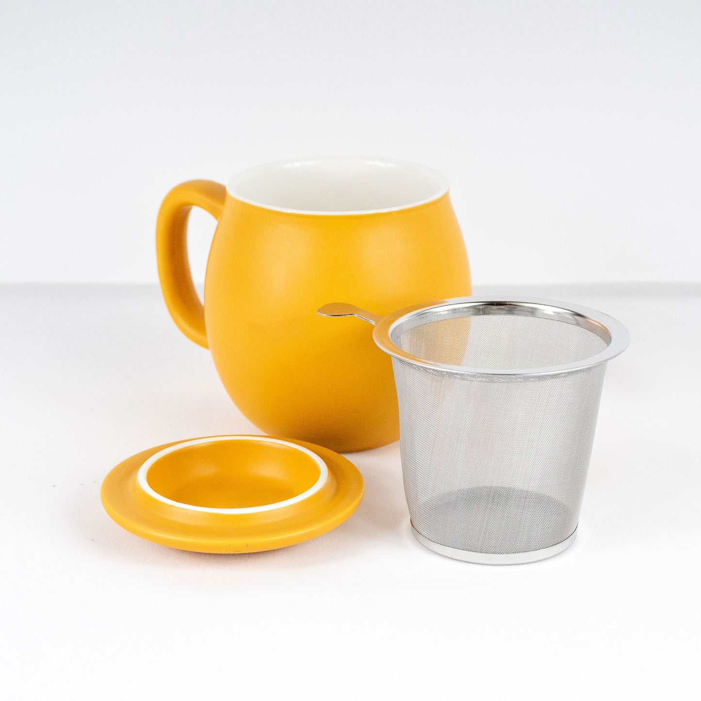 Round Colored Mug with Infuser