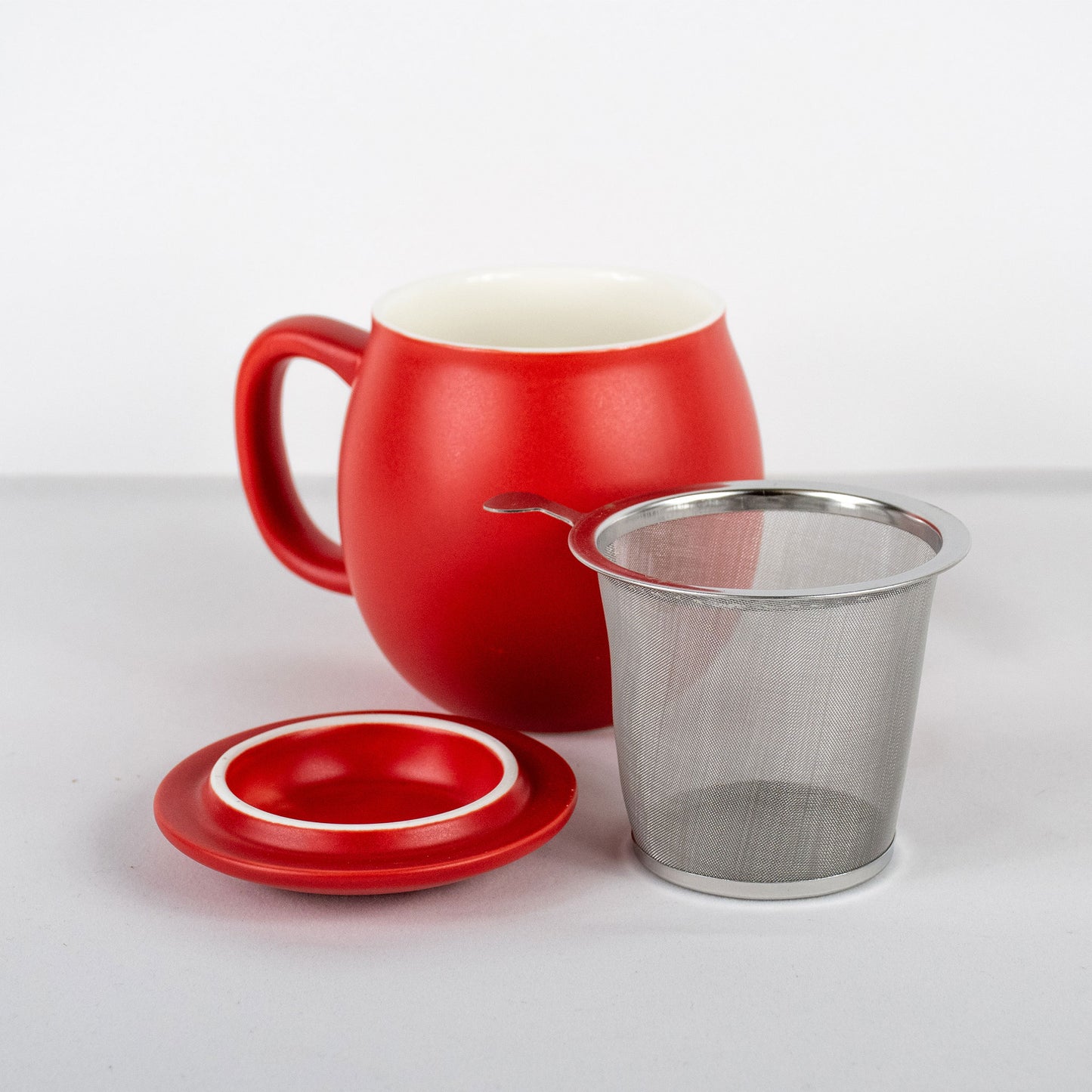 Round Colored Mug with Infuser